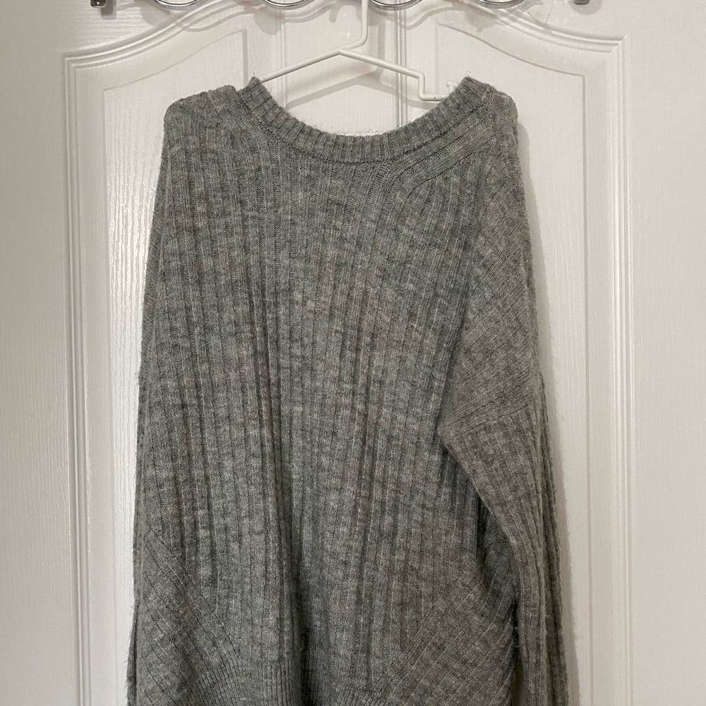 abercrombie and fitch grey knitted sweater